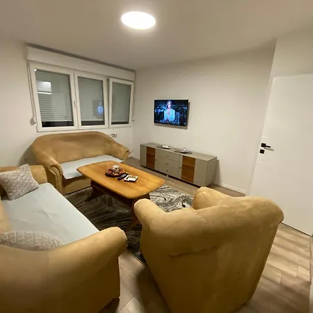 Riki Apartment *
